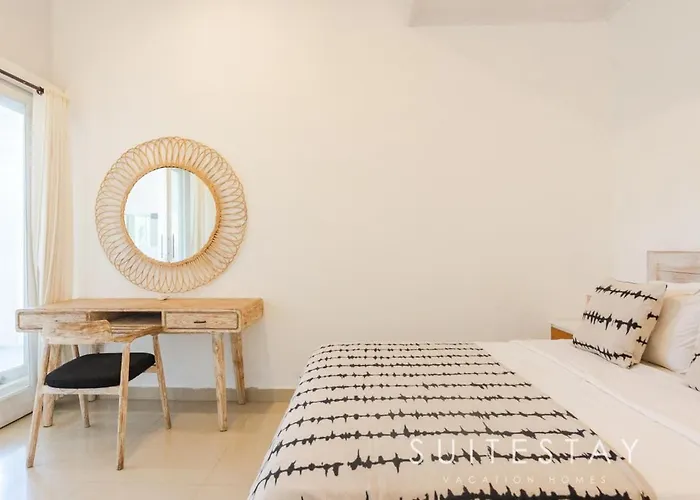 Spacious Luxury 3 Bed Villa With Private Pool