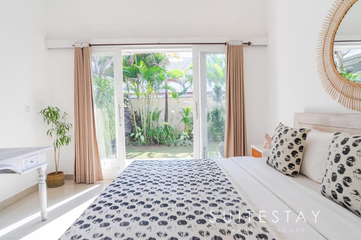 Spacious Luxury 3 Bed With Private Pool *