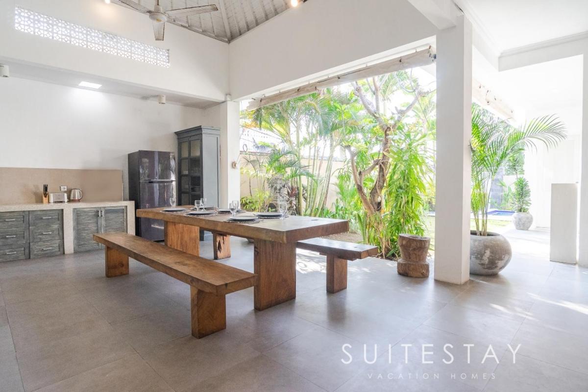 Spacious Luxury 3 Bed With Private Pool *
